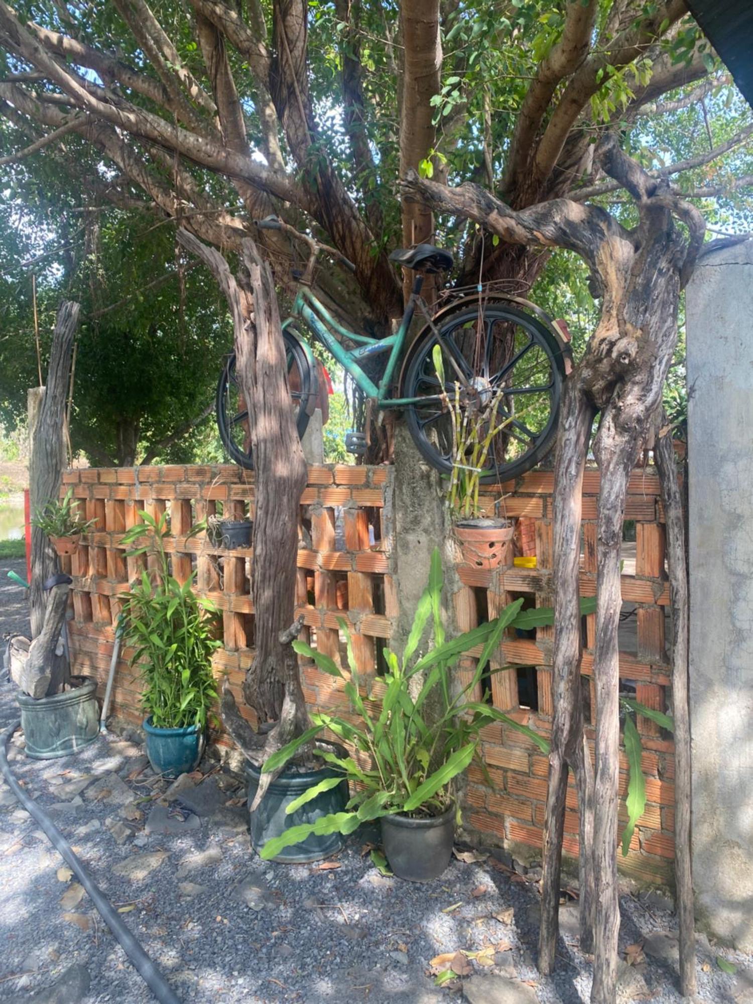 Homestay Tay Xa Trang Bom Экстерьер фото