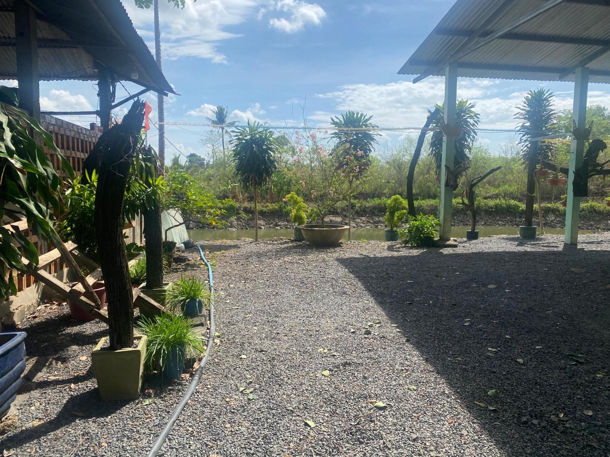 Homestay Tay Xa Trang Bom Экстерьер фото