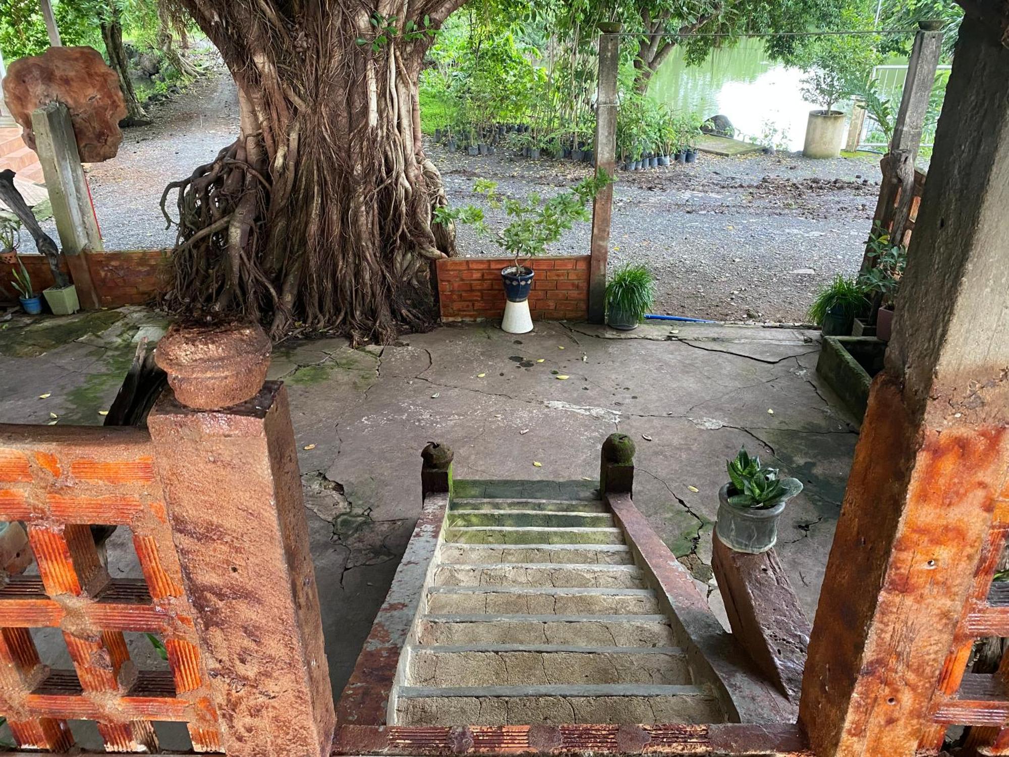 Homestay Tay Xa Trang Bom Экстерьер фото