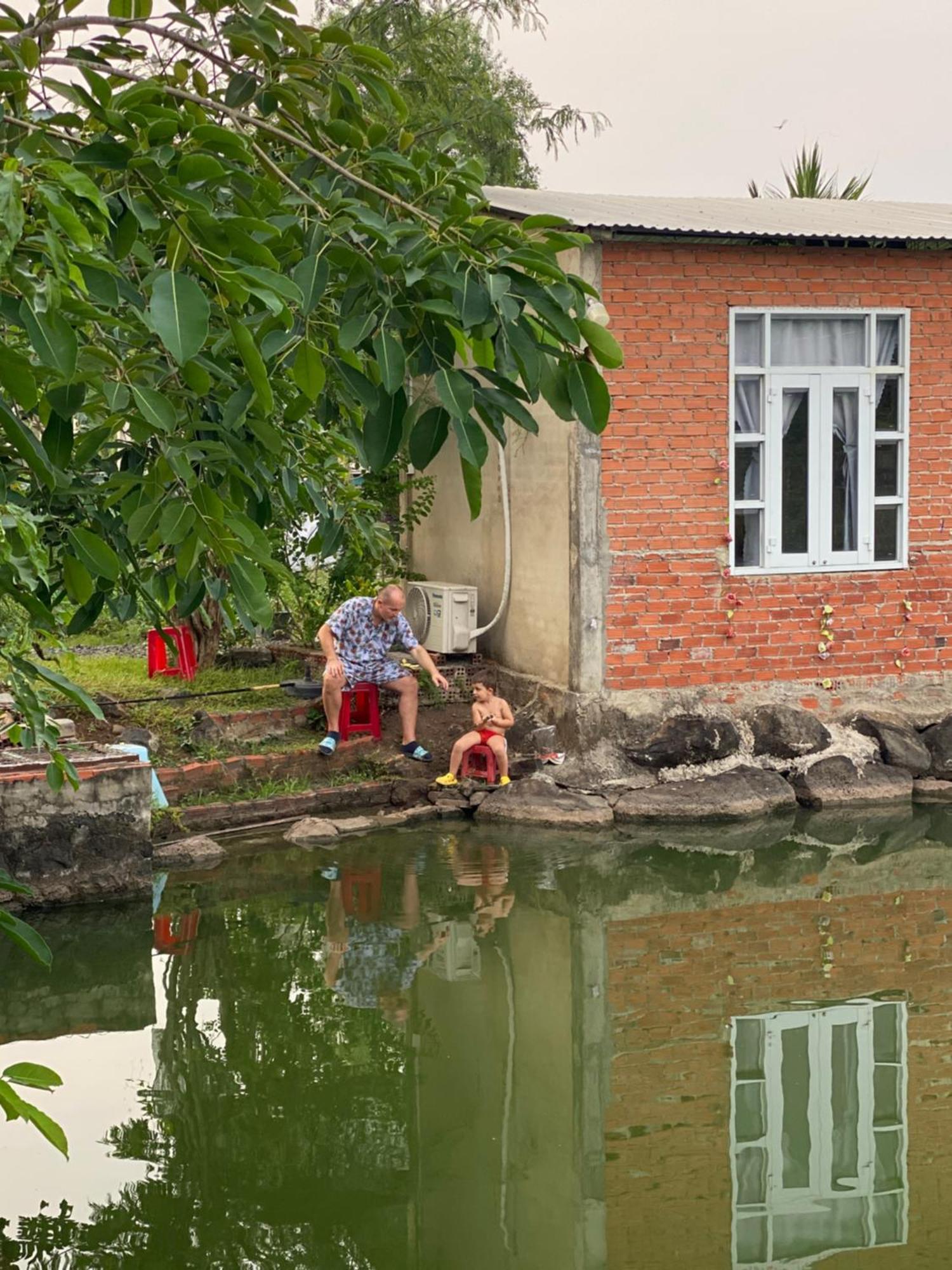Homestay Tay Xa Trang Bom Экстерьер фото